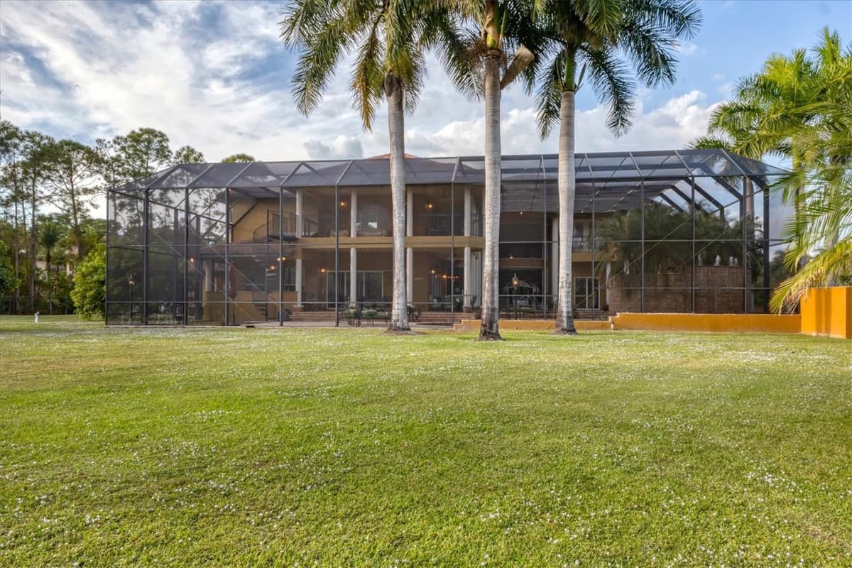 3657 TROPICAIRE BOULEVARD — photo 73 of 88