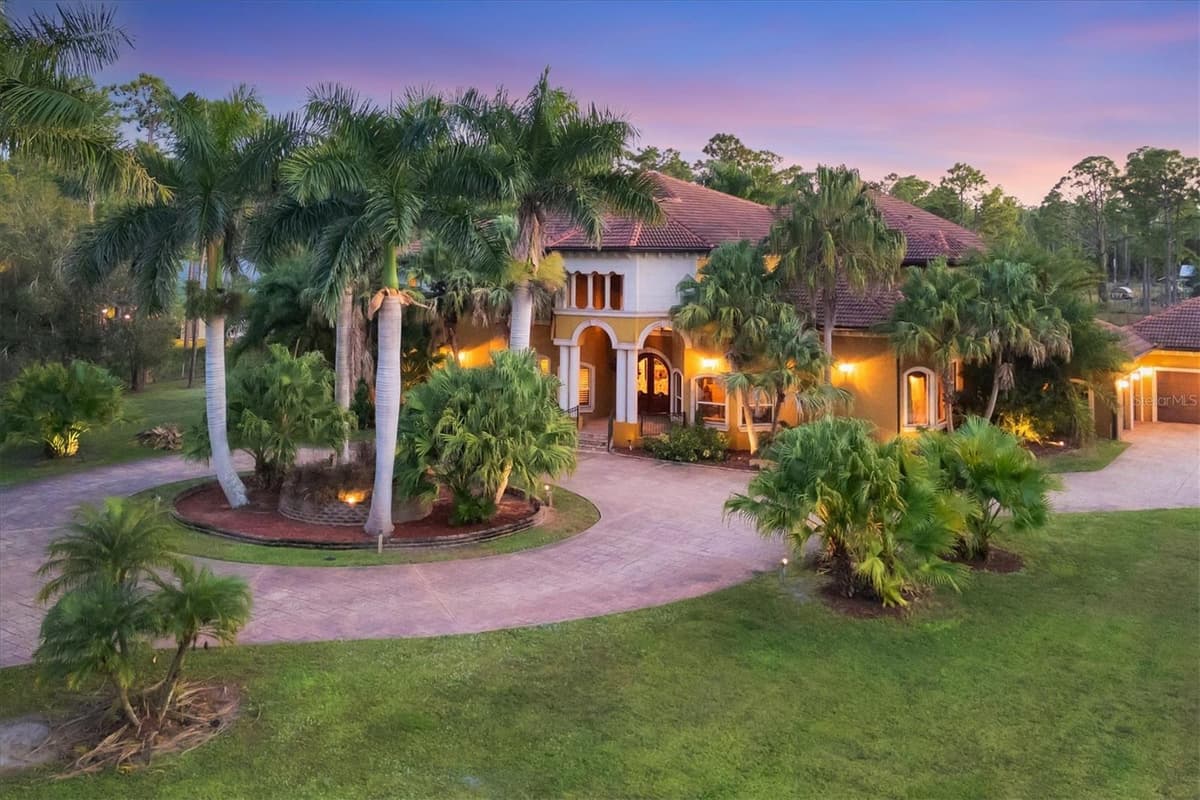 3657 TROPICAIRE BOULEVARD — photo 1 of 88