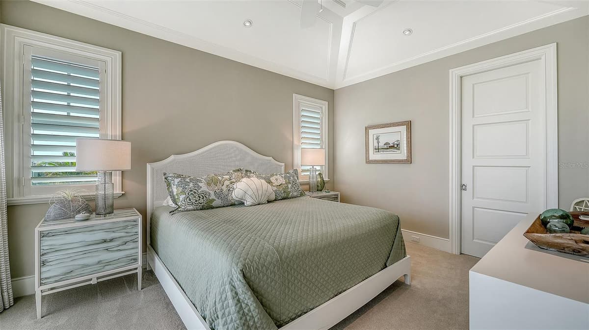 5005 GULF OF MEXICO DRIVE — photo 42 of 60