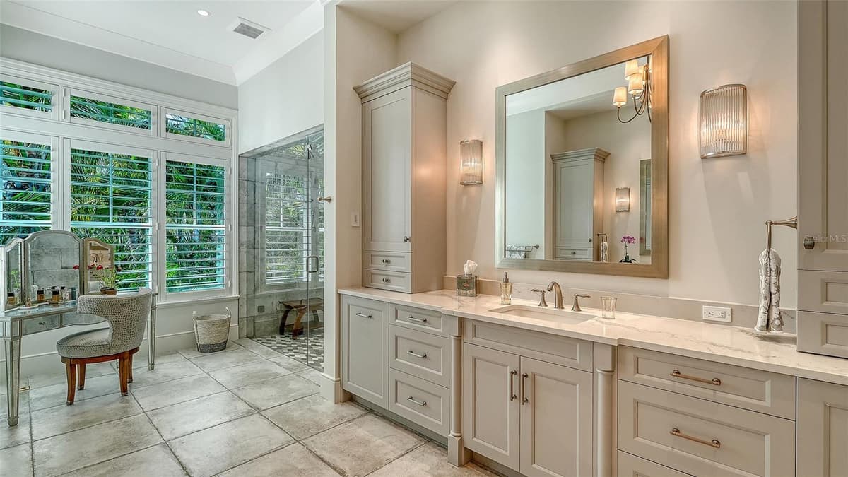 5005 GULF OF MEXICO DRIVE — photo 26 of 60