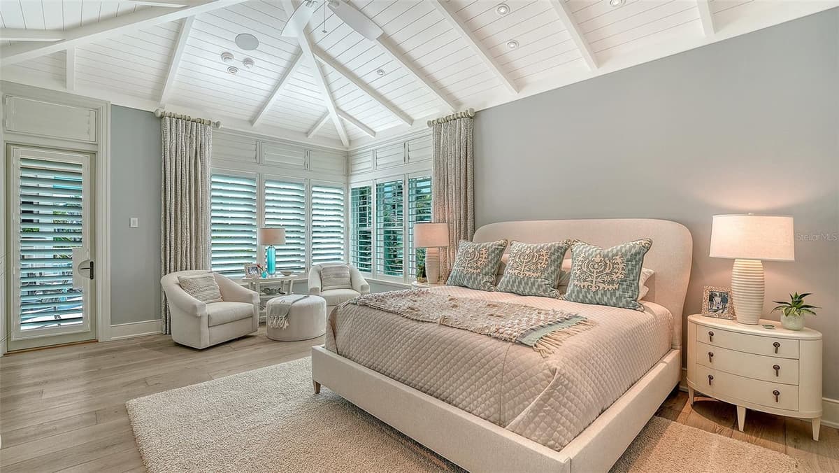 5005 GULF OF MEXICO DRIVE — photo 23 of 60