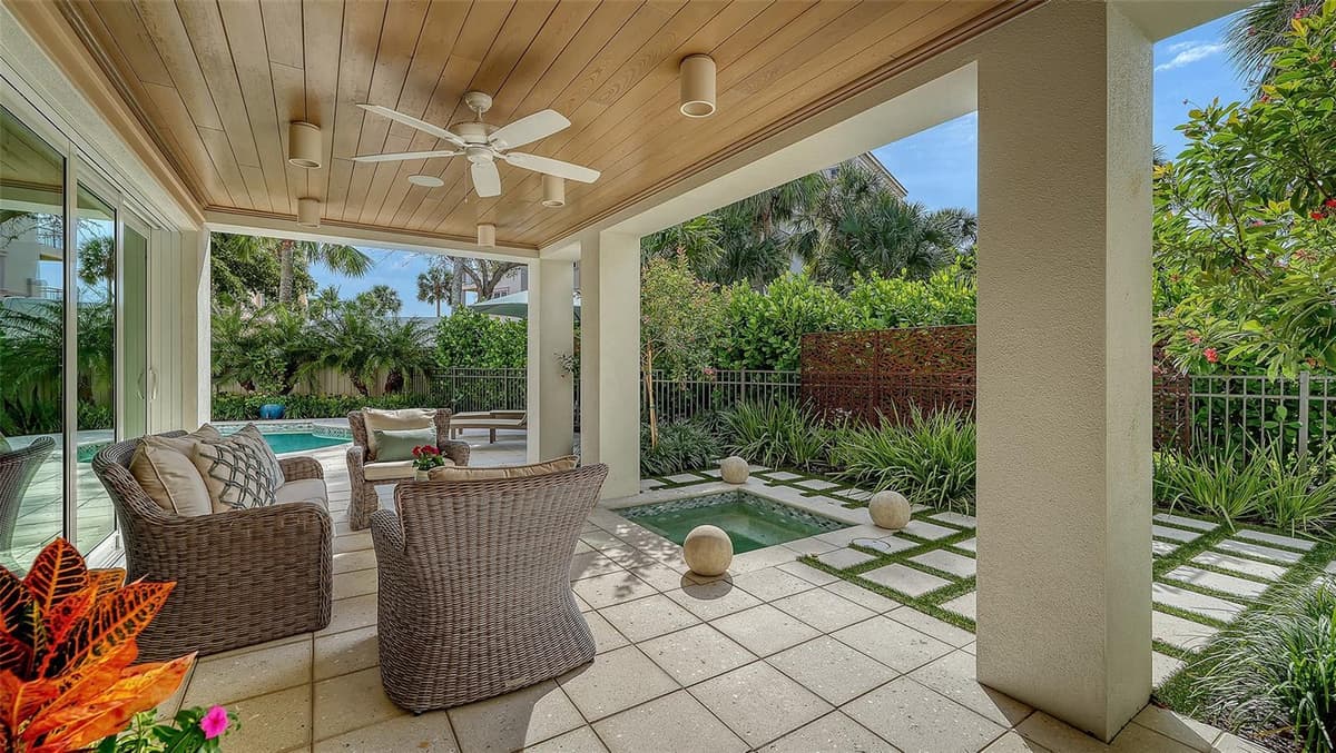 5005 GULF OF MEXICO DRIVE — photo 51 of 60