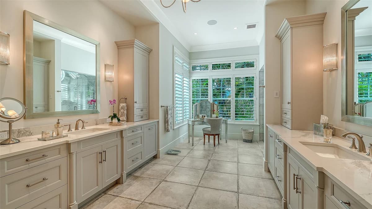 5005 GULF OF MEXICO DRIVE — photo 25 of 60