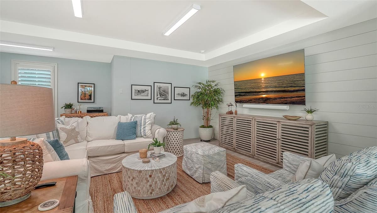 5005 GULF OF MEXICO DRIVE — photo 47 of 60