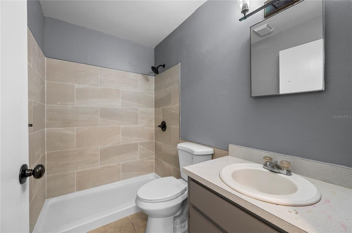 1450 GIBSON STREET — photo 31 of 52