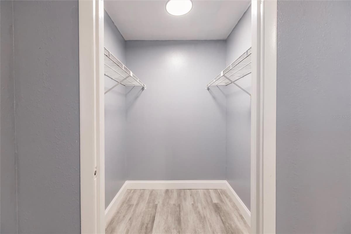 1450 GIBSON STREET — photo 19 of 52
