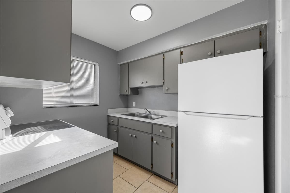 1450 GIBSON STREET — photo 21 of 52