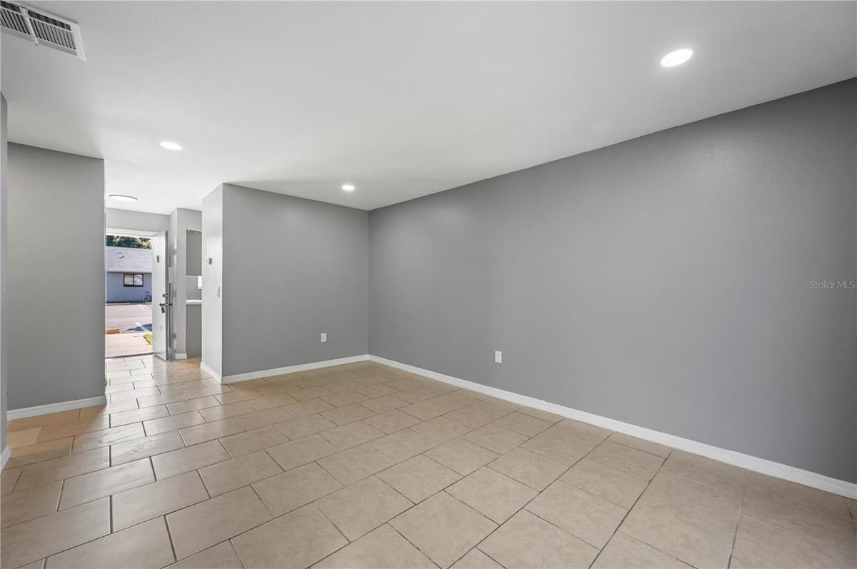 1450 GIBSON STREET — photo 27 of 52