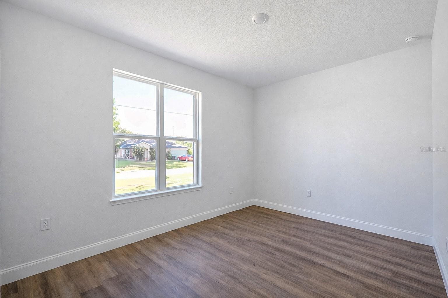 45 ROYAL OAK DRIVE — photo 31 of 38