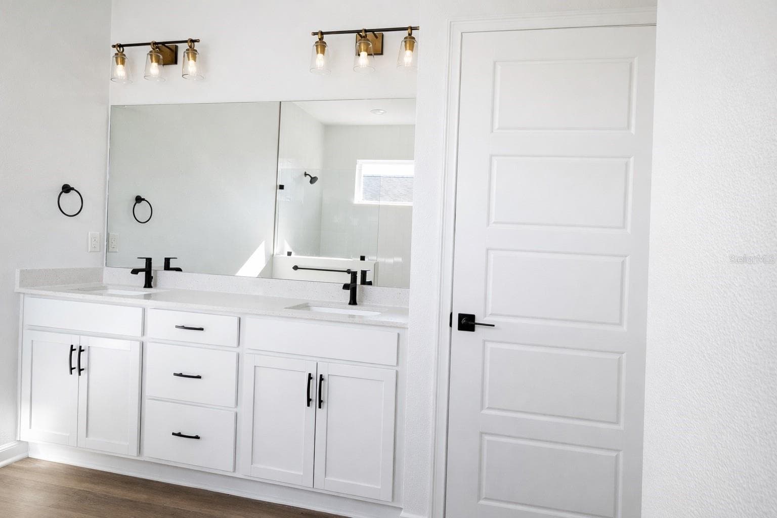 45 ROYAL OAK DRIVE — photo 19 of 38