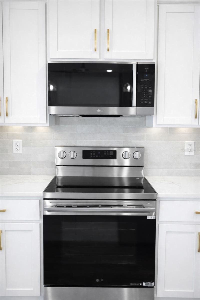 45 ROYAL OAK DRIVE — photo 9 of 38