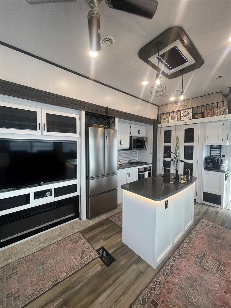 57 KOVE BOULEVARD — photo 11 of 26
