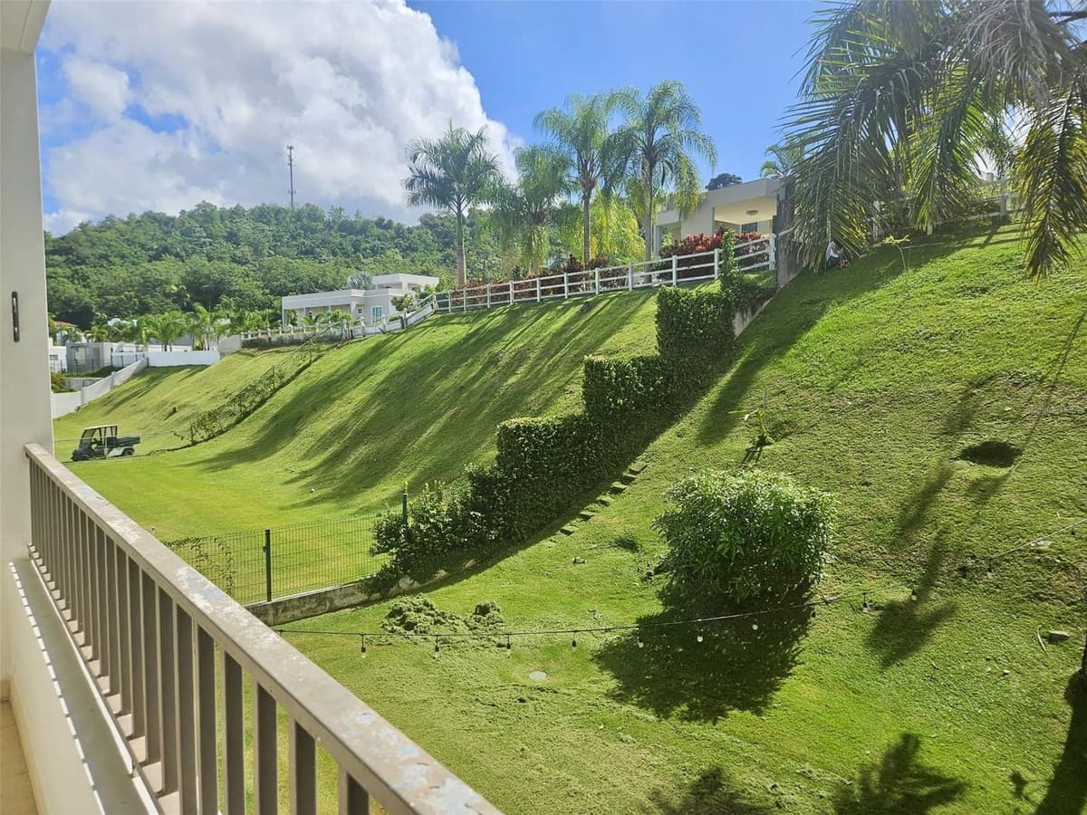 H 11 CAGUAS REAL, TORRES DEL ORO — photo 20 of 24