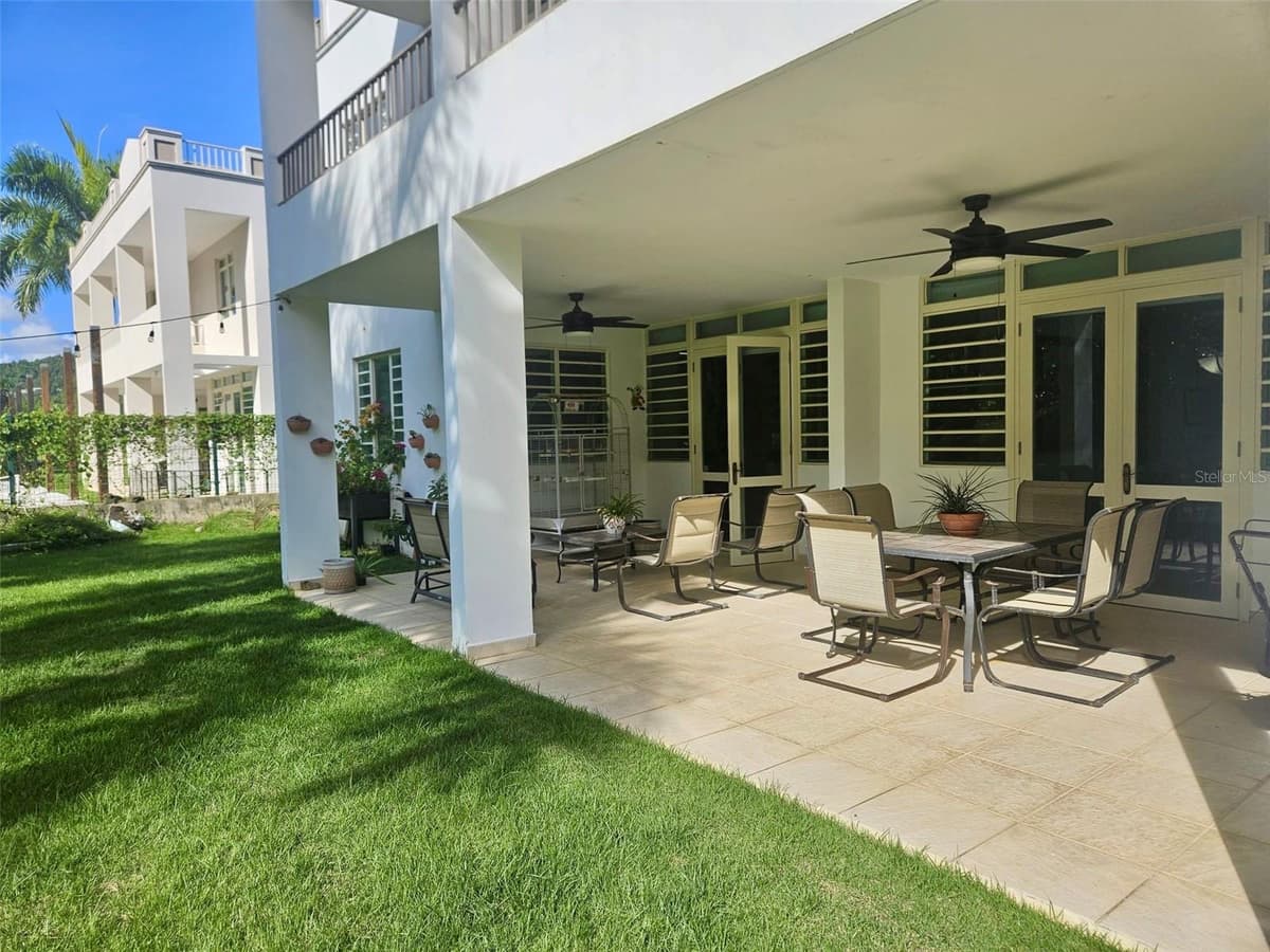 H 11 CAGUAS REAL, TORRES DEL ORO — photo 13 of 24