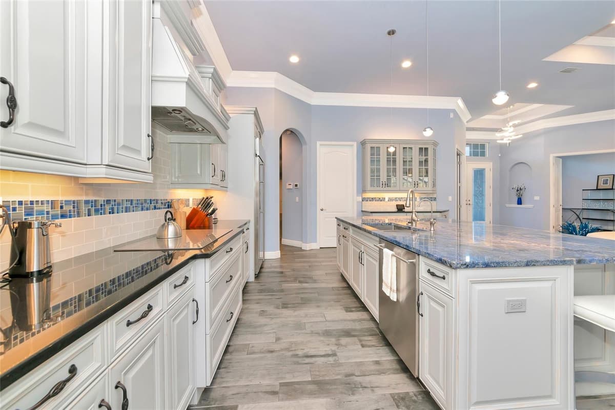 28154 GOPHER HILL ROAD — photo 12 of 99