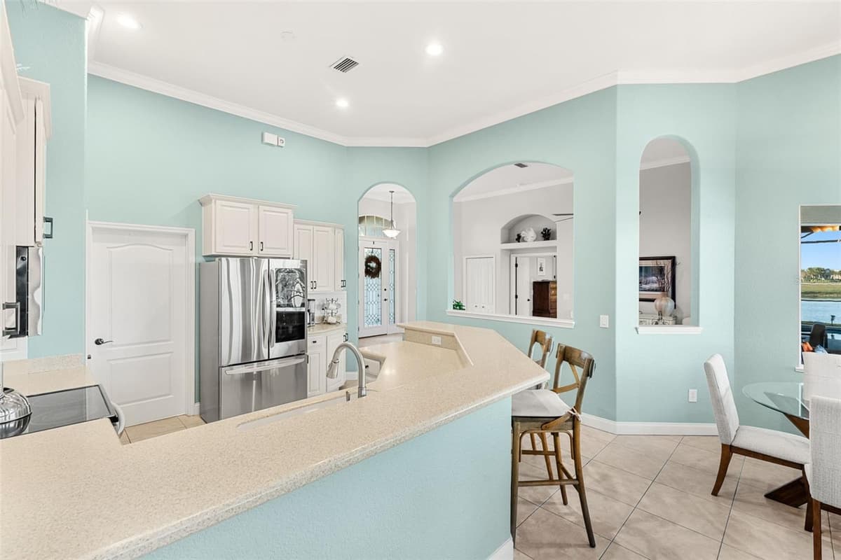 3241 GATLIN DRIVE — photo 14 of 80