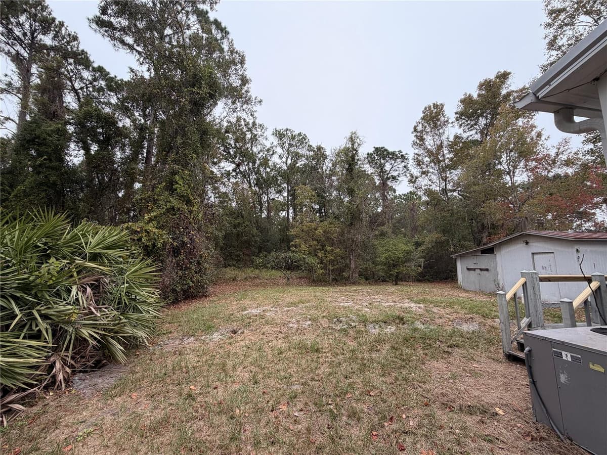 212 PARADISE SHORES ROAD — photo 3 of 23