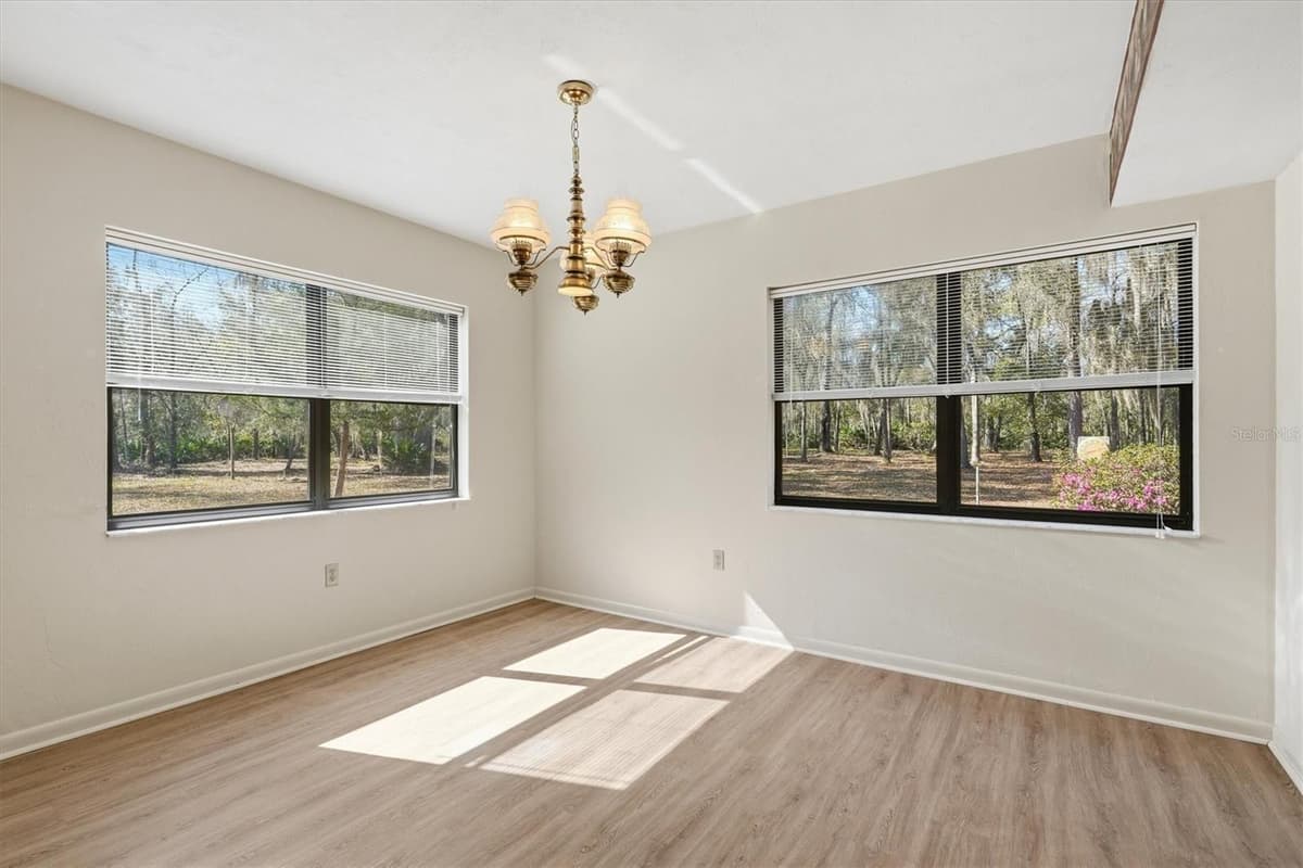 14600 216TH PLACE — photo 14 of 59