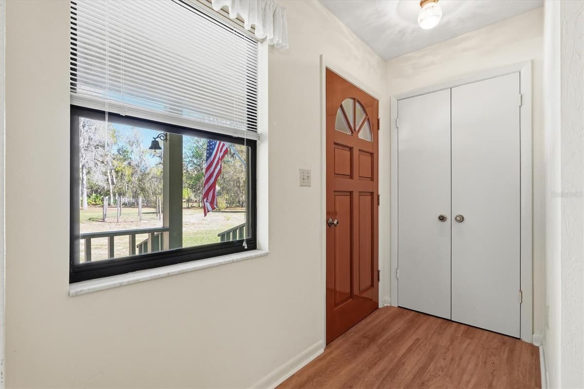 14600 216TH PLACE — photo 10 of 59
