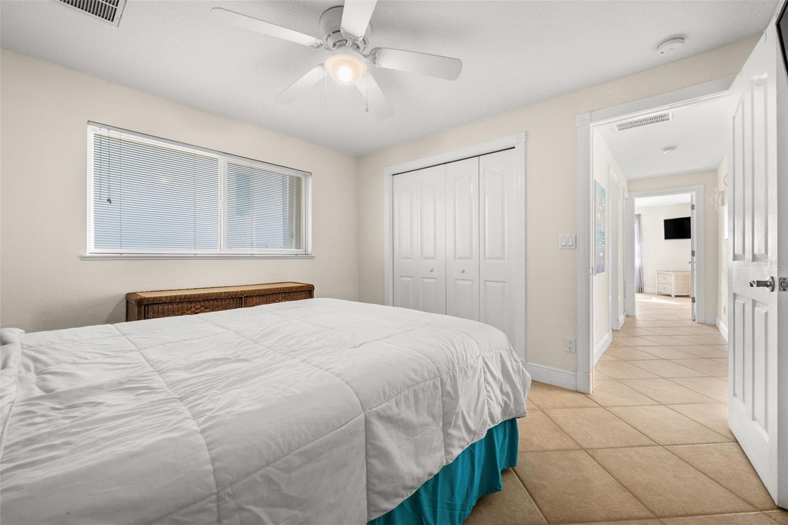 264 BAYSHORE DRIVE — photo 33 of 51