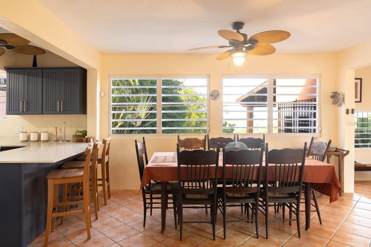993 CALLE 16 — photo 14 of 31