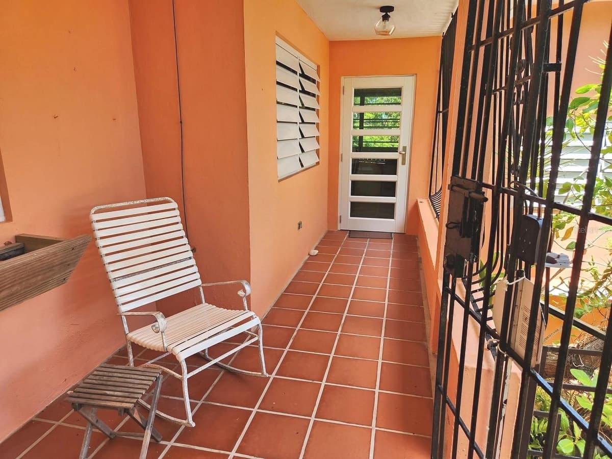 993 CALLE 16 — photo 11 of 31