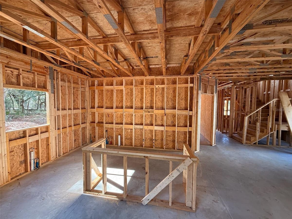 228 DAWN AVENUE — photo 17 of 21