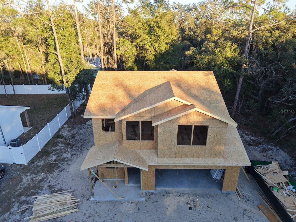 228 DAWN AVENUE — photo 21 of 21