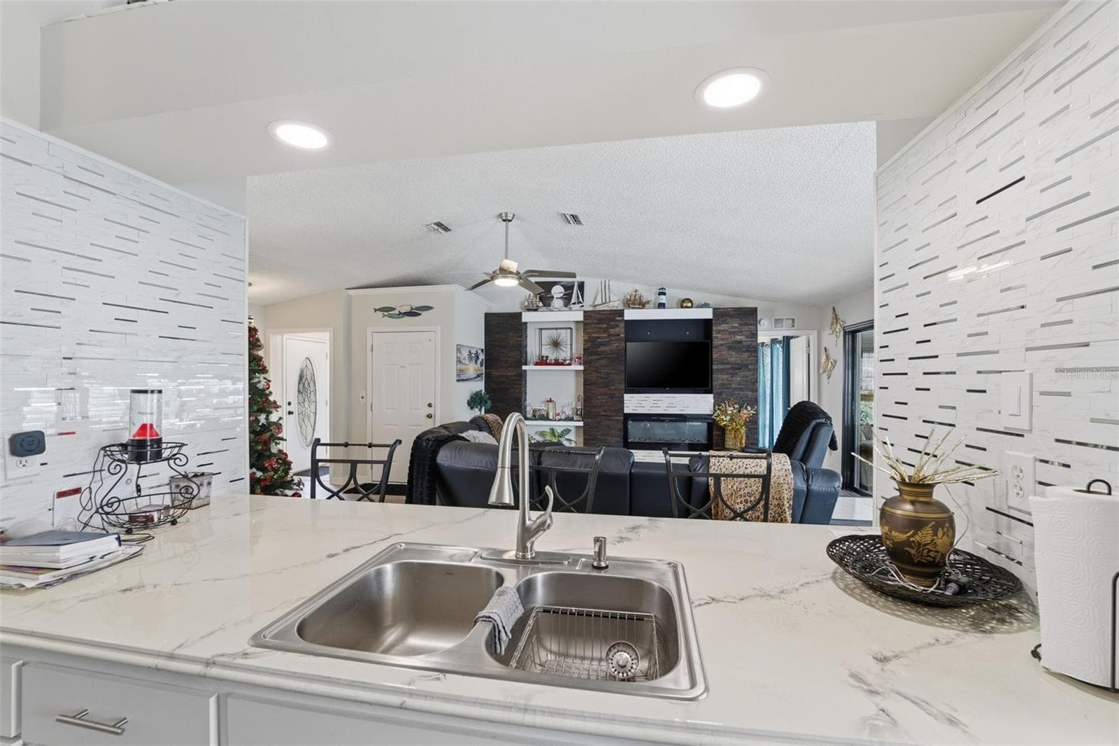 3366 BLUEFISH DRIVE — photo 10 of 75