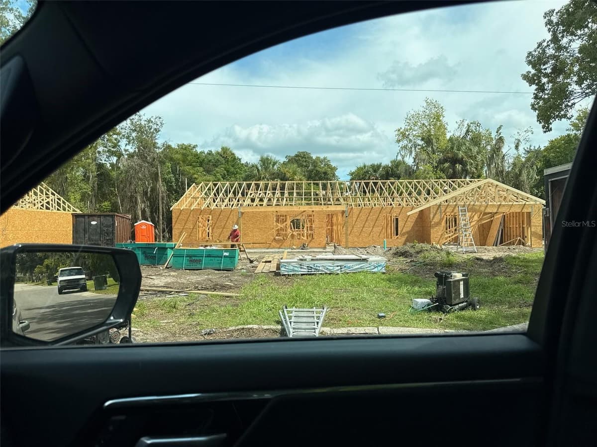 101 YAWN AVENUE — photo 2 of 6