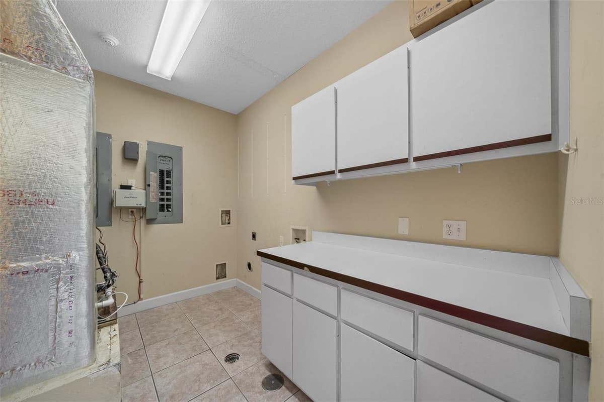 5925 ABSHIER BOULEVARD — photo 39 of 45
