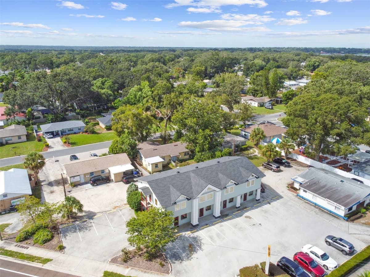 1137 BARTOW ROAD — photo 4 of 39