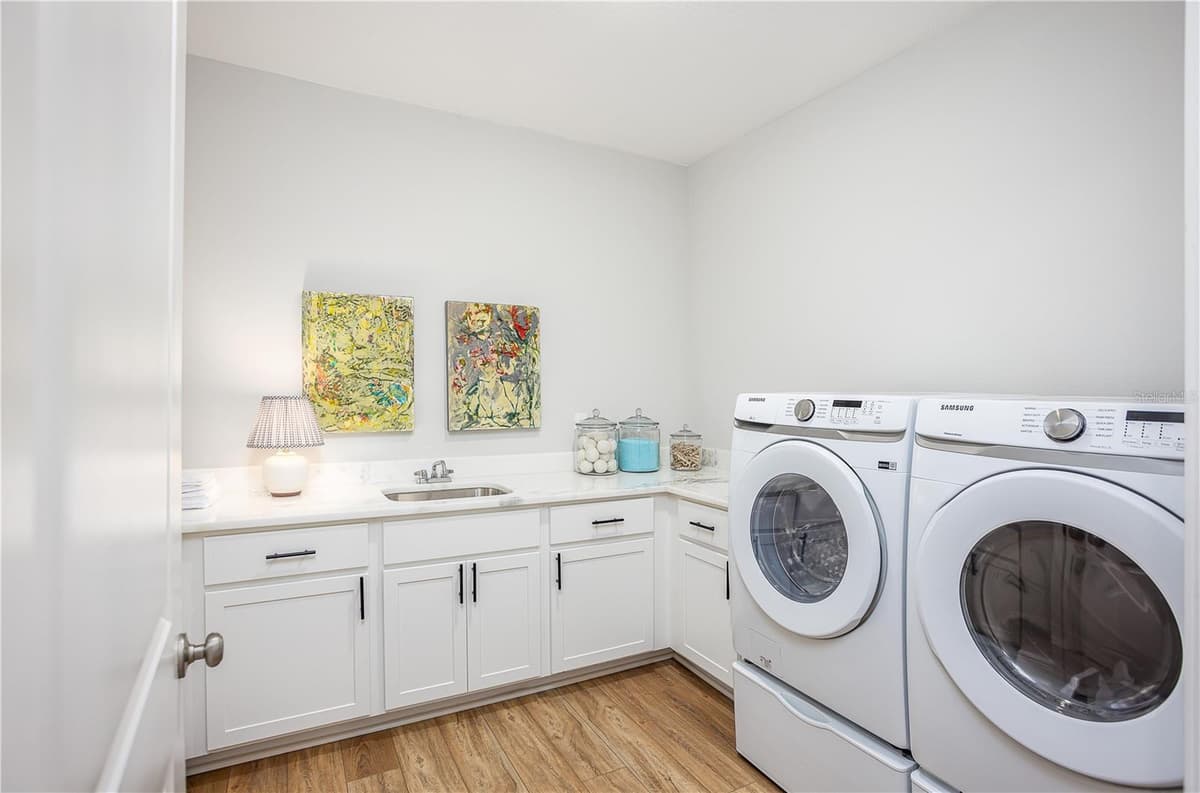 10140 WHITE MAGNOLIA SQUARE — photo 39 of 43