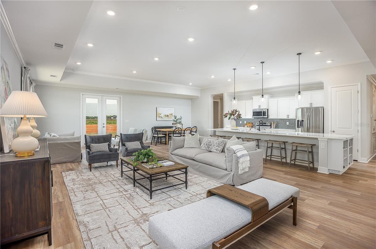 10140 WHITE MAGNOLIA SQUARE — photo 35 of 43