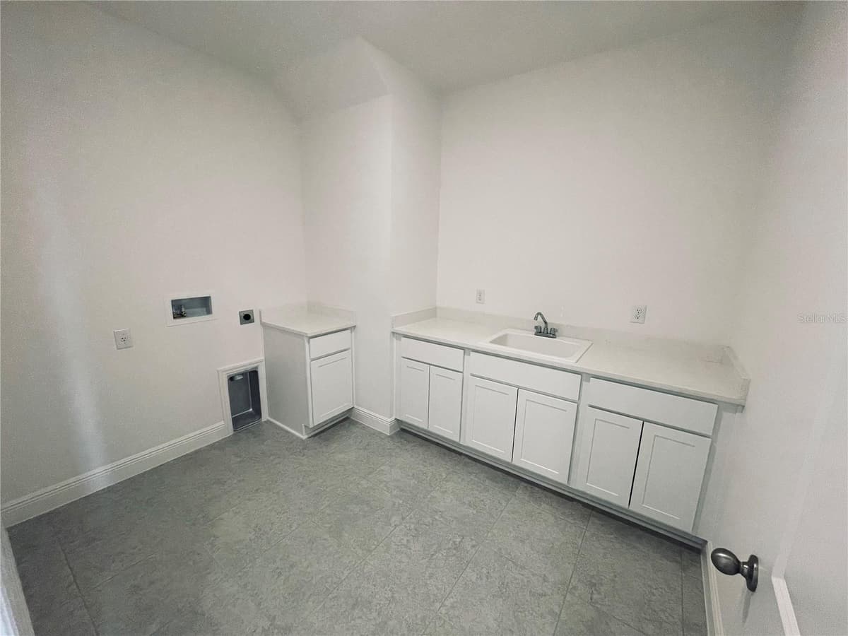 10140 WHITE MAGNOLIA SQUARE — photo 18 of 43