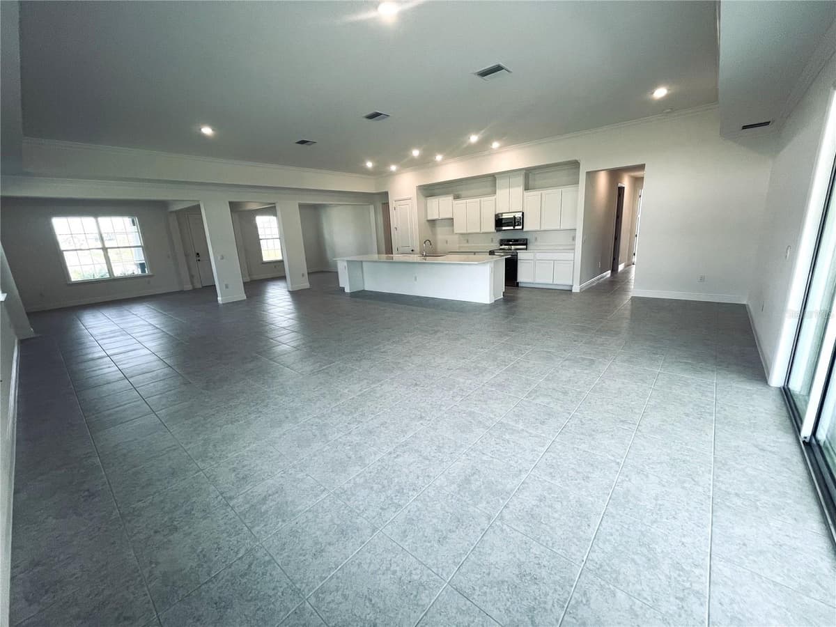 10140 WHITE MAGNOLIA SQUARE — photo 9 of 43