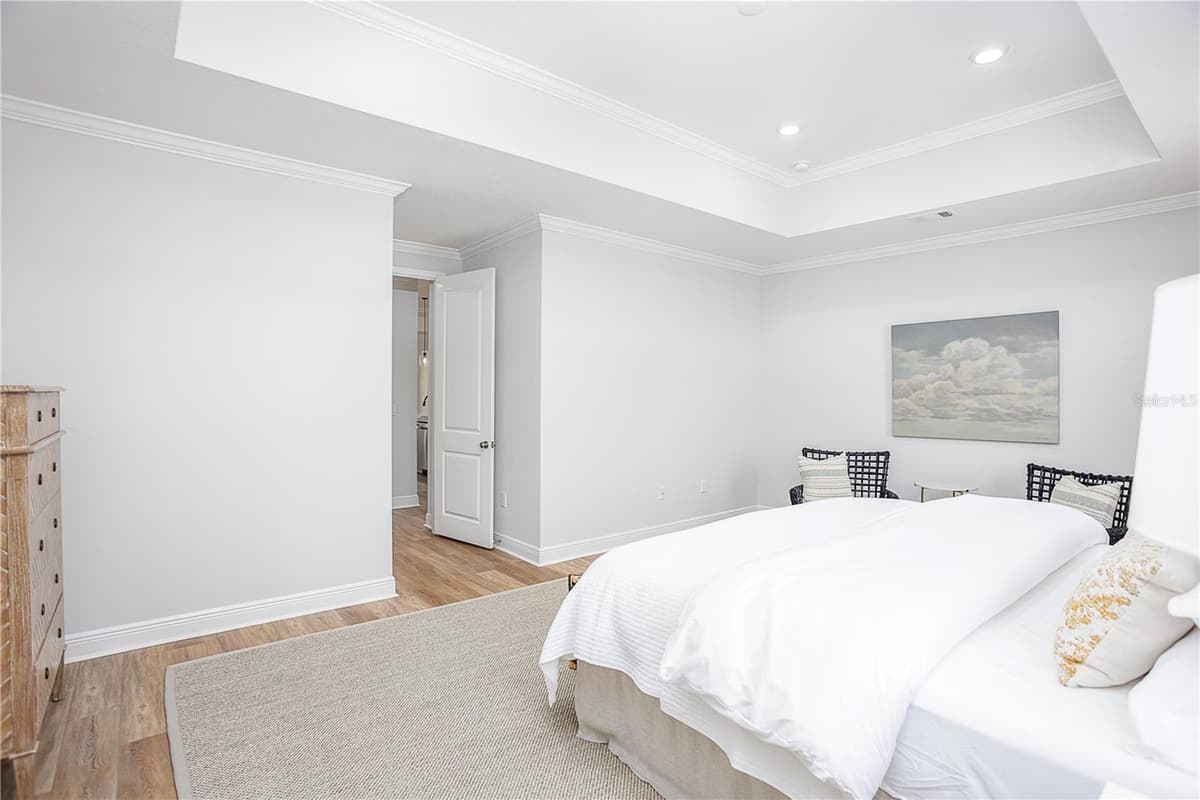 10140 WHITE MAGNOLIA SQUARE — photo 36 of 43