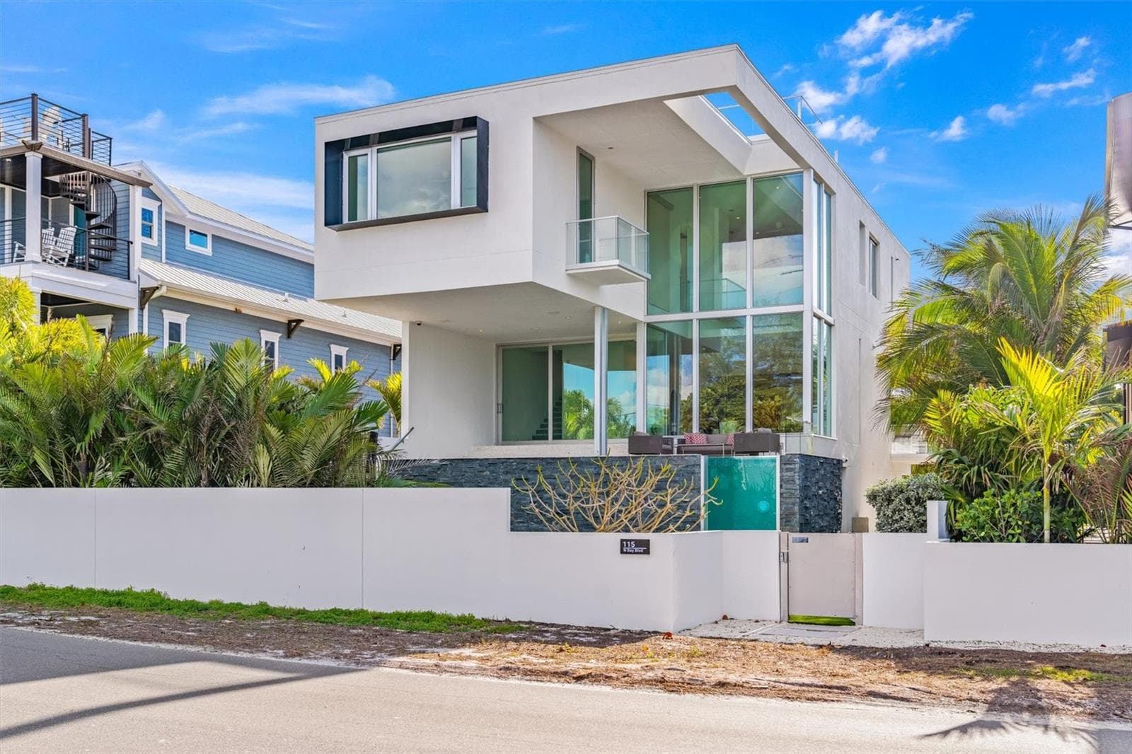 115 BAY BOULEVARD — photo 7 of 56
