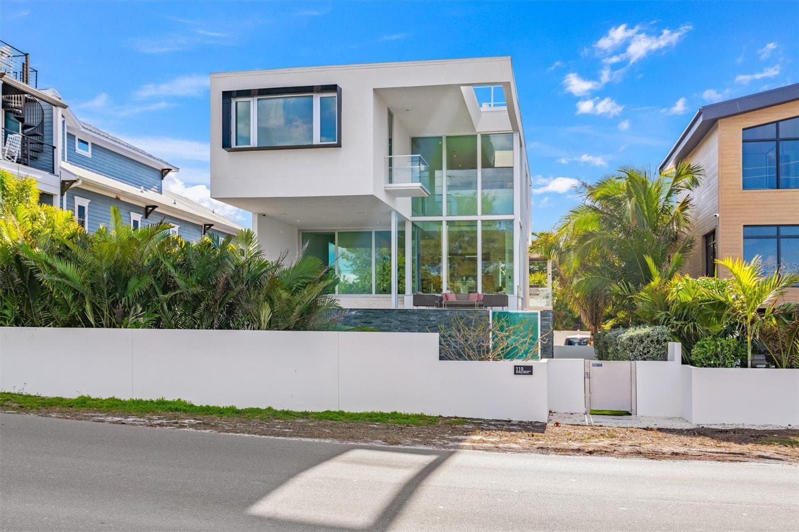 115 BAY BOULEVARD — photo 8 of 56