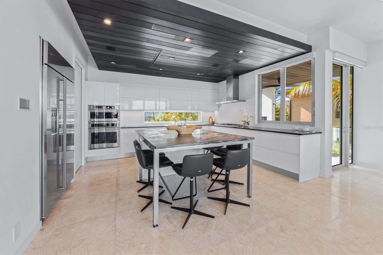 115 BAY BOULEVARD — photo 15 of 56