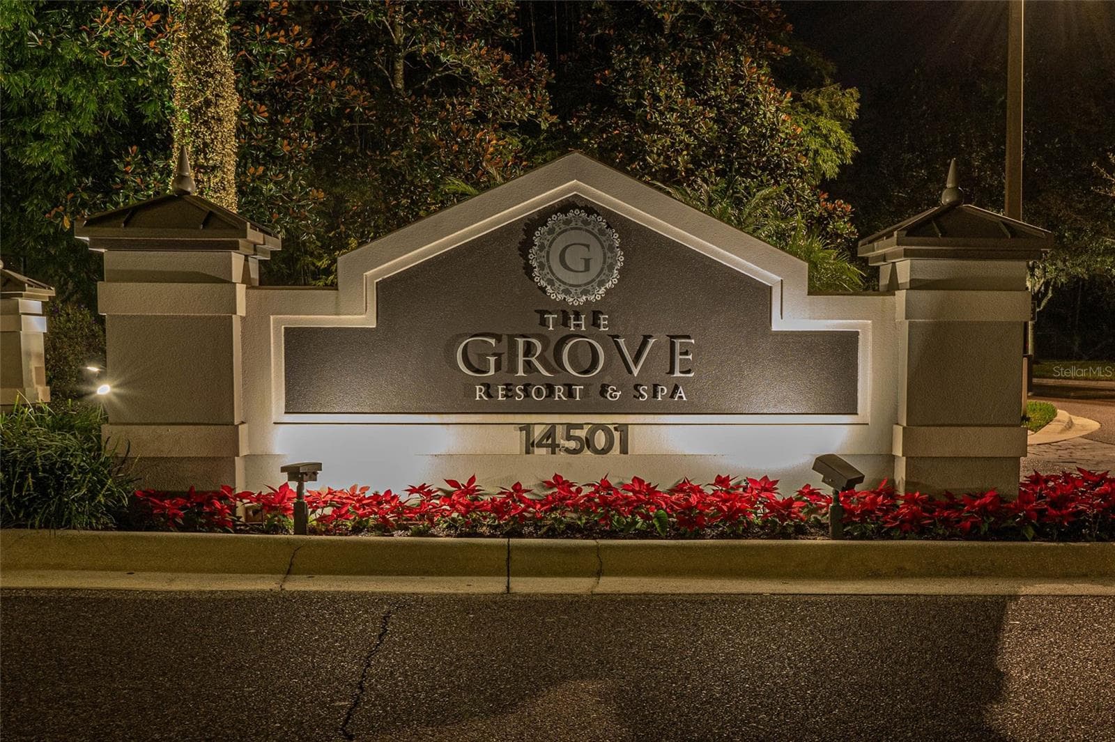 14501 GROVE RESORT AVENUE — photo 3 of 22