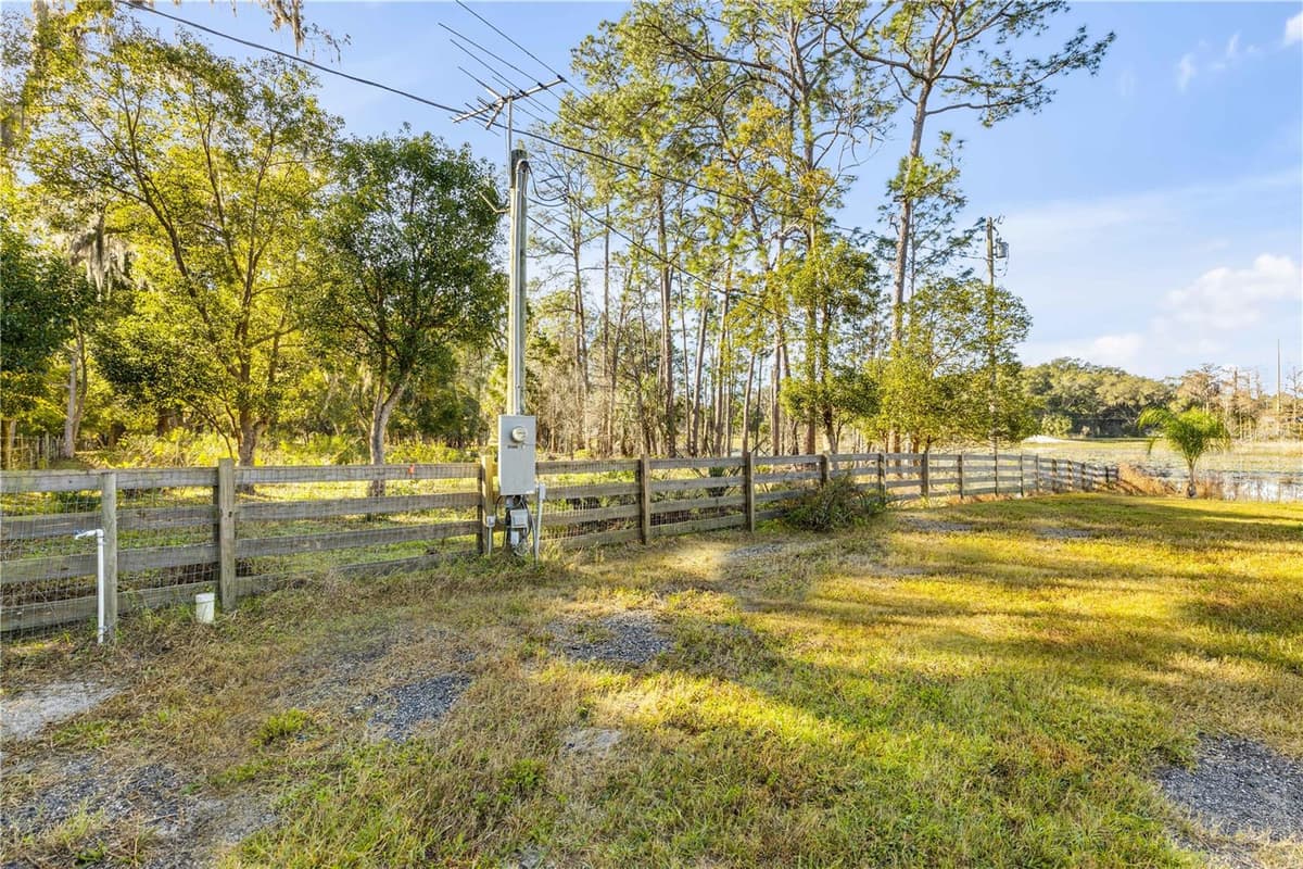 420 ROBERTS ROAD — photo 31 of 37