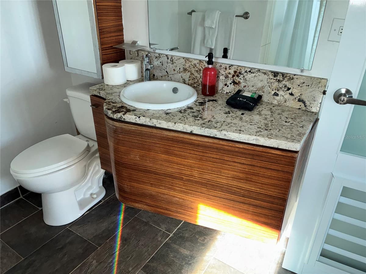 365 NORTH SHORE POINTE — photo 25 of 62