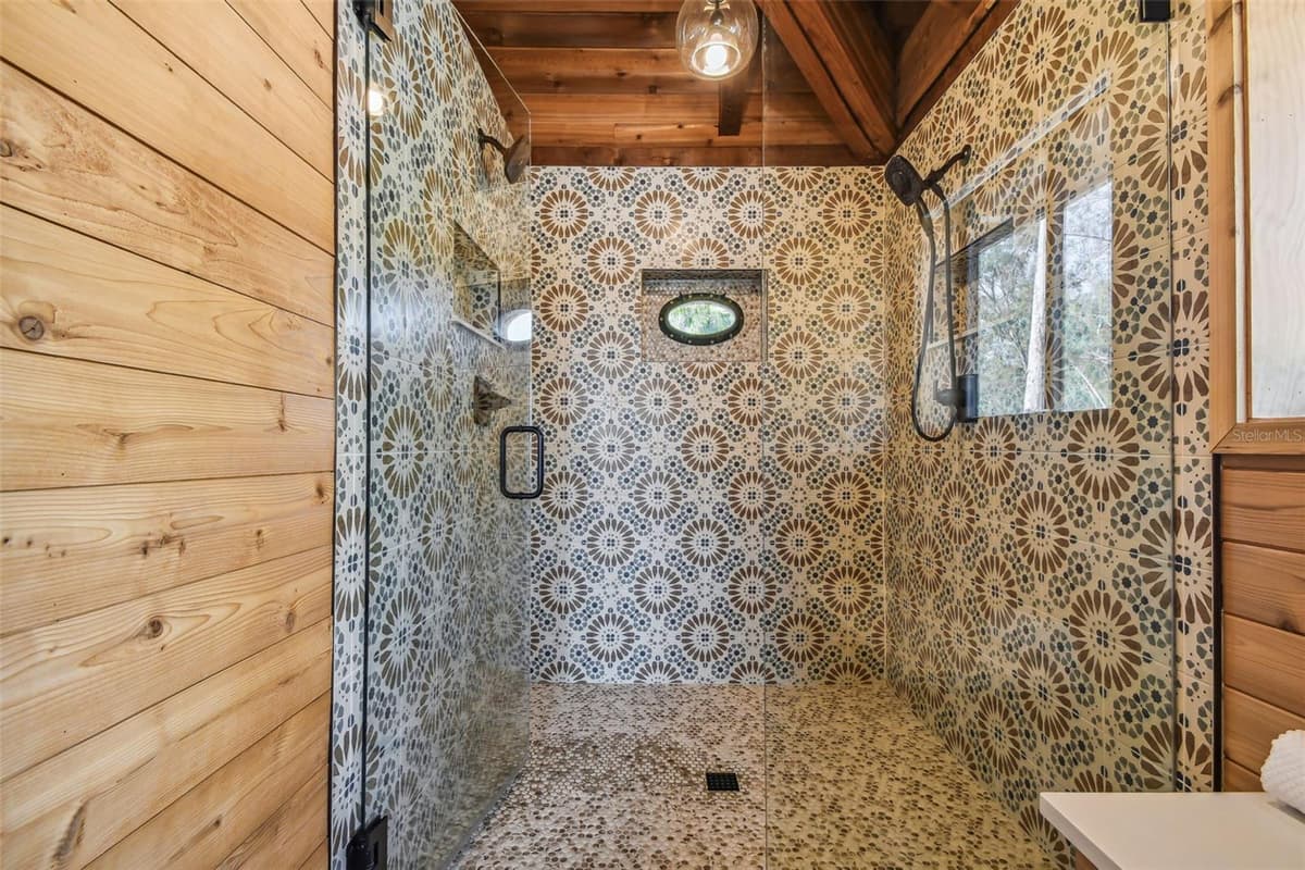 7147 LA LENAIRE DRIVE — photo 43 of 100