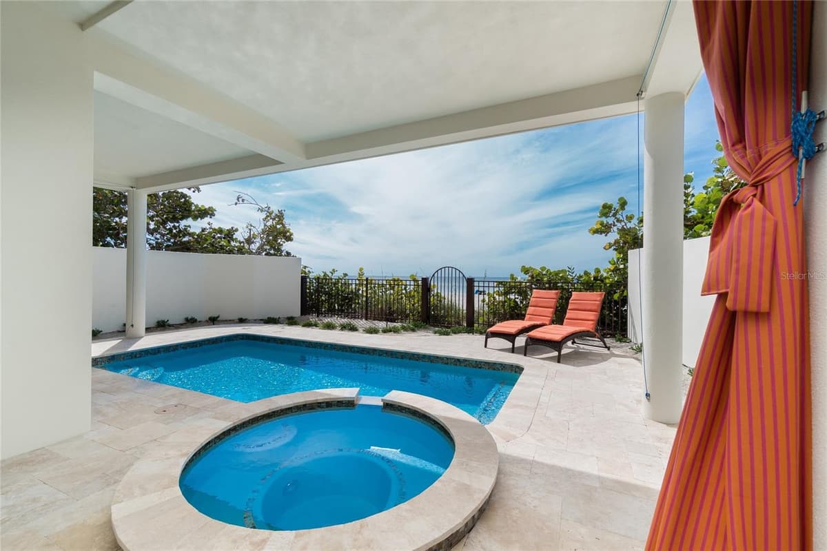 2302 GULF DRIVE — photo 10 of 44