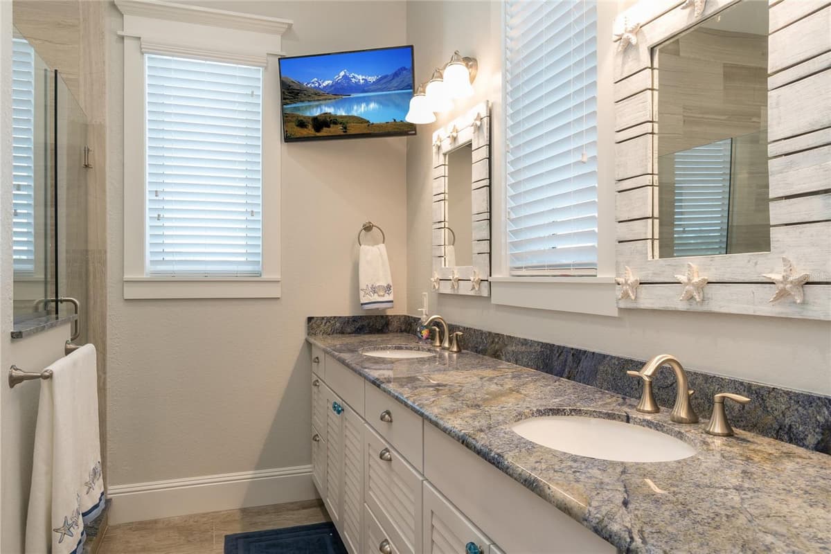 2302 GULF DRIVE — photo 23 of 44