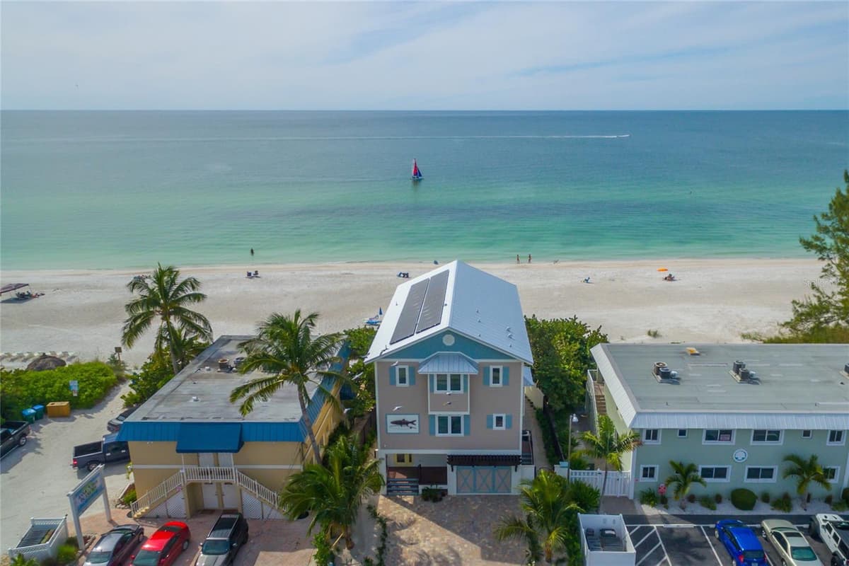 2302 GULF DRIVE — photo 7 of 44
