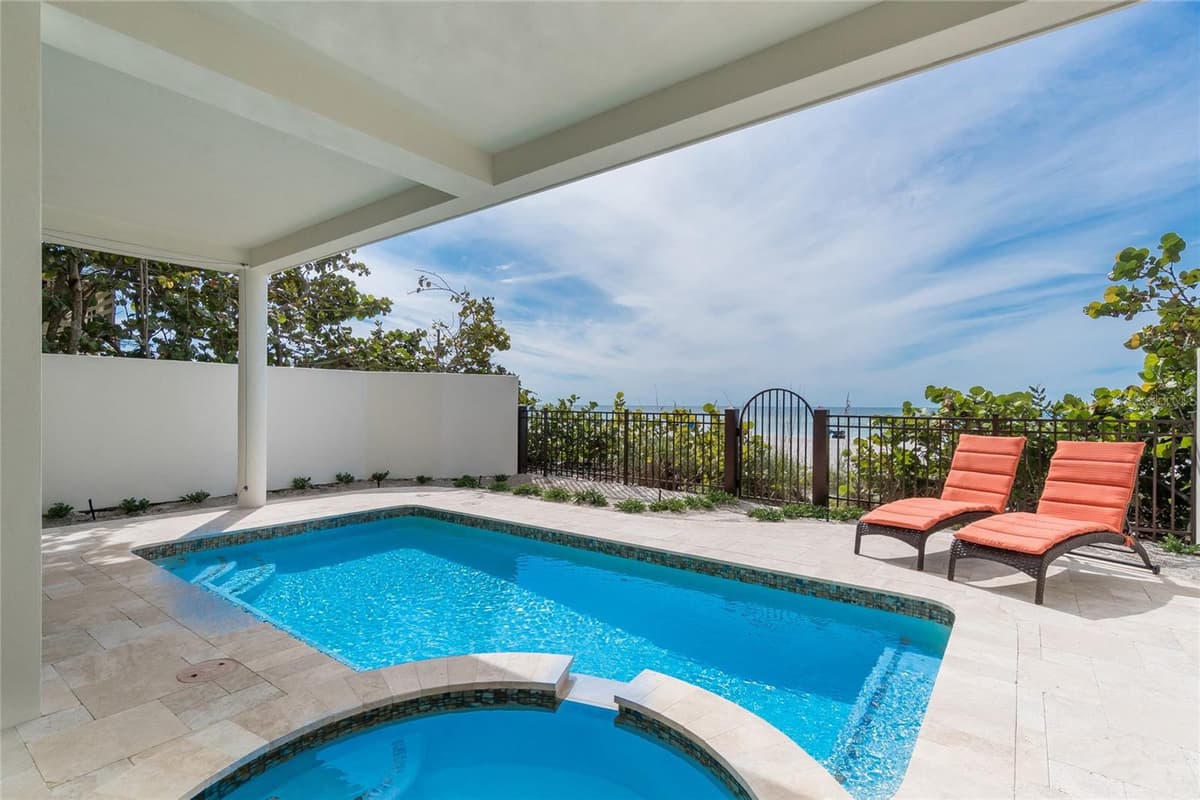 2302 GULF DRIVE — photo 9 of 44