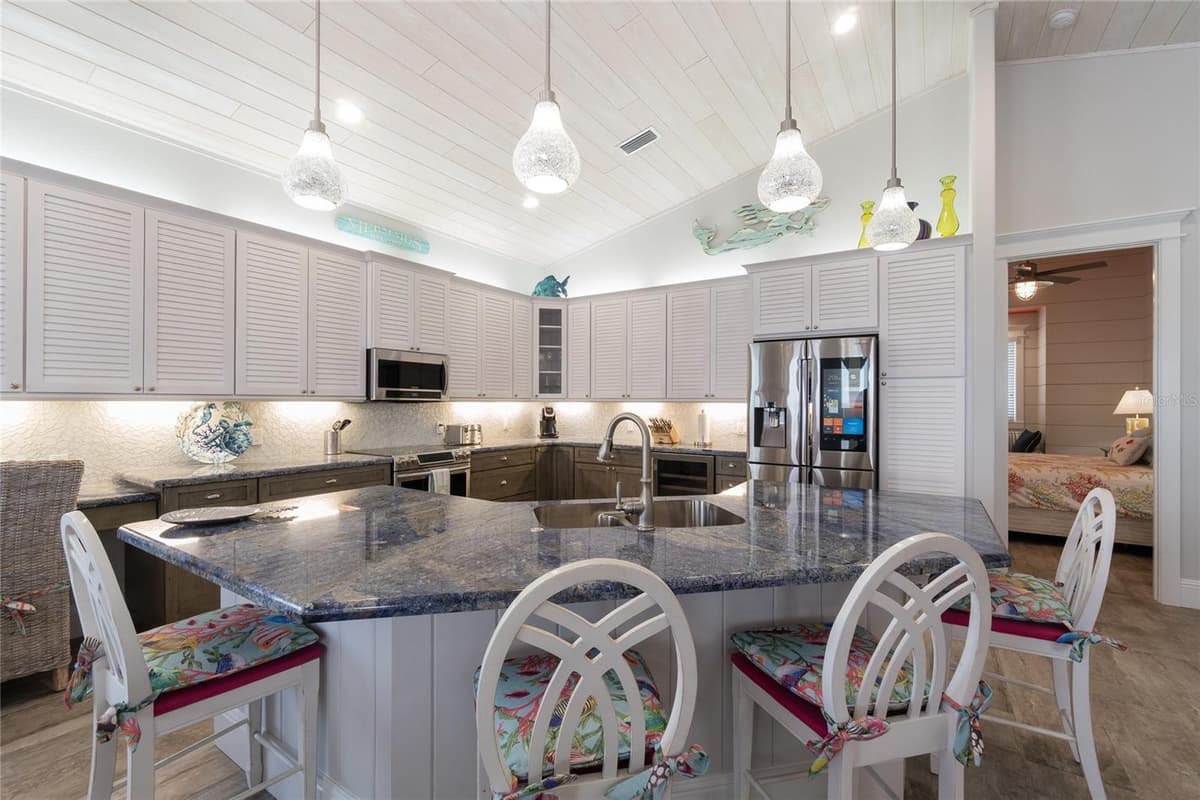 2302 GULF DRIVE — photo 18 of 44