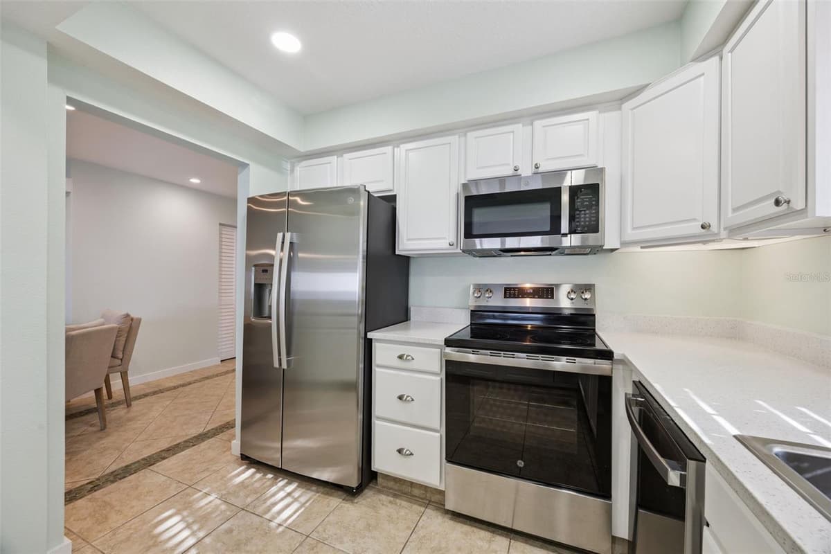 1280 CROOKED LAKE DRIVE — photo 10 of 49